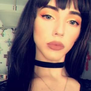 Meet your Posher, Willow